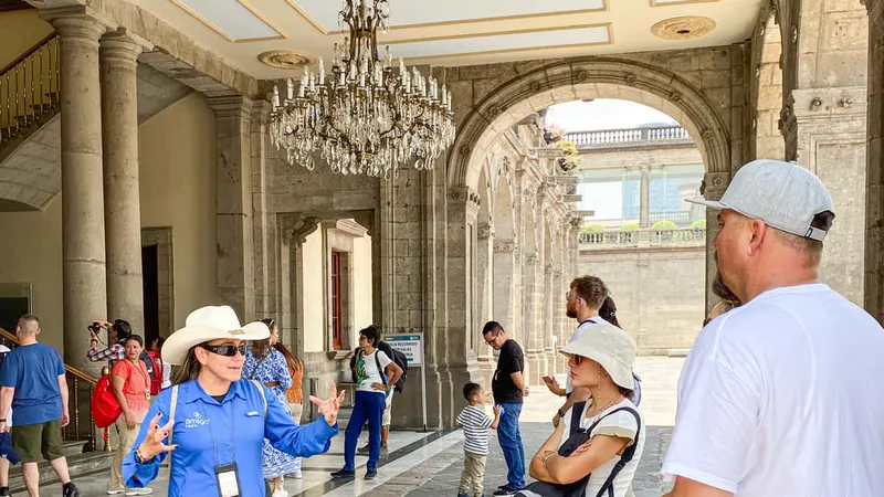 Chapultepec Castle and Anthropology Museum Tour Guide